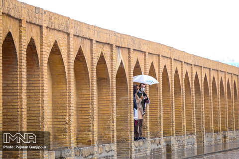 هوای کلانشهر اصفهان پاک است