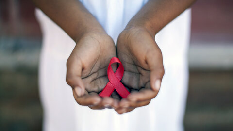 کرونا، سایه‌ای برای مبتلایان به ایدز است