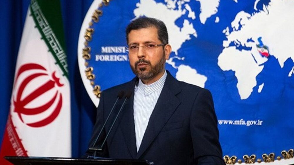 انتقاد سفیر جمهوری اسلامی ایران در یمن از بسته بودن فرودگاه صنعا