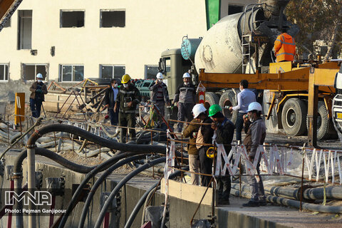 عملیات بتن‌ریزی فونداسیون اصلی محل استقرار TBM در ایستگاه کهندژ