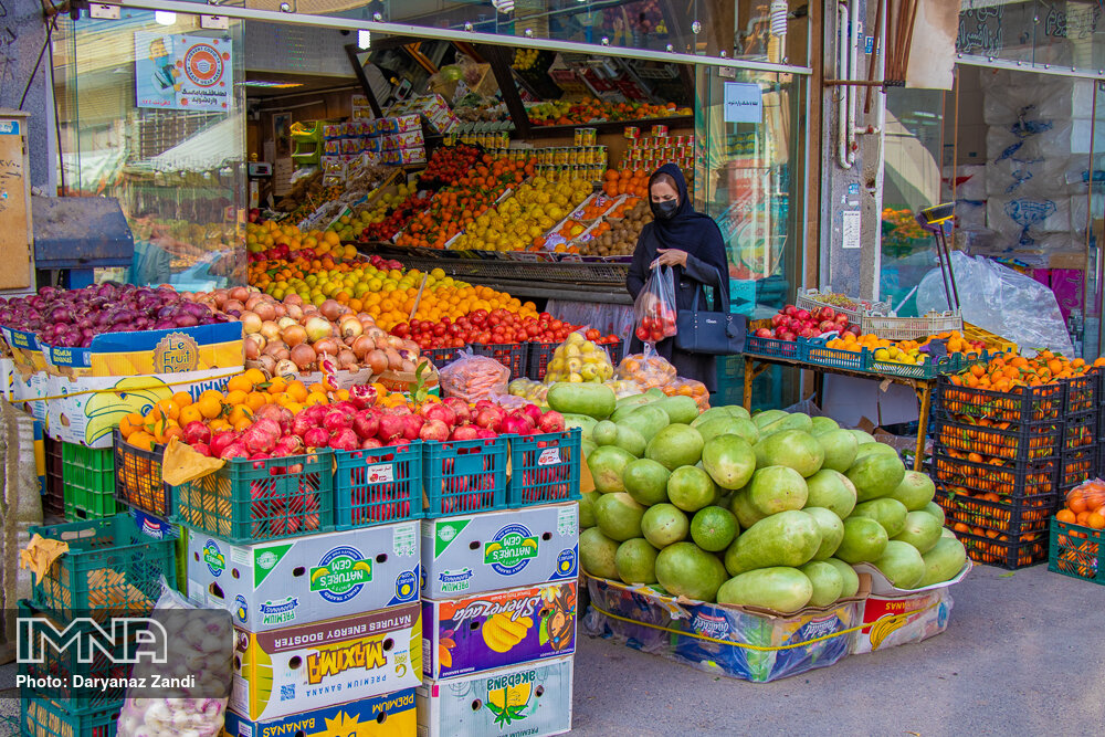 قیمت میوه و تره بار در بازار امروز ۲۳ اردیبهشت ۱۴۰۰ + جدول