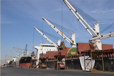 ورود ۶۶ هزار تن گندم به بندر امام خمینی (ره)