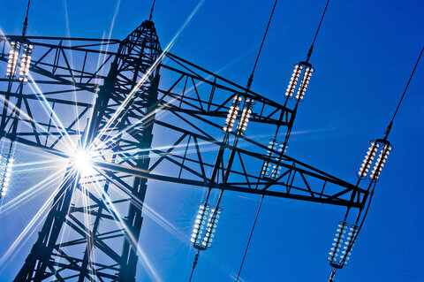 همراهی مردم و دستگاه‌های اجرایی به پایداری شبکه برق کمک می‌کند