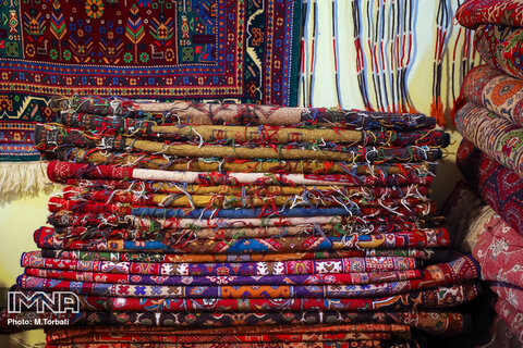 مرکز ملی فرش در جستجوی بازارهای جدید برای فرش ایرانی