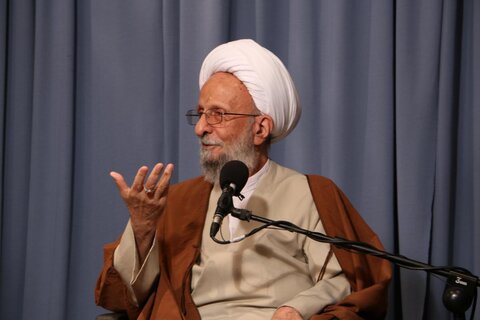 چرا در تصمیم‌گیری‌های حساس، توسل را امری فرعی می‌پنداریم؟