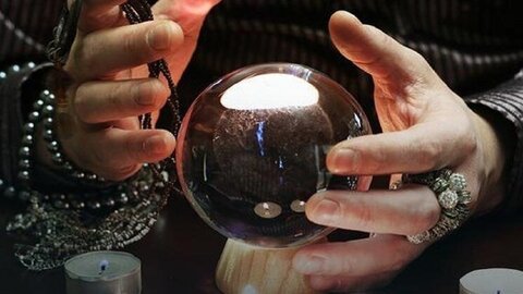 دغدغه اقتصادی چینی‌ها را به فالگیری سوق داد