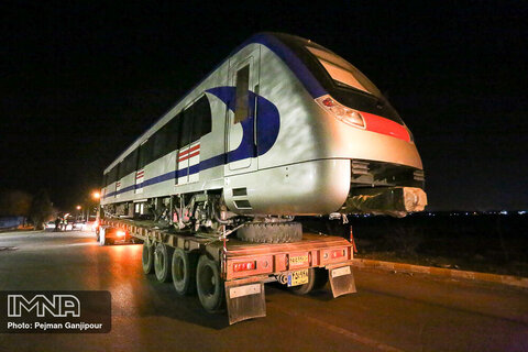 اضافه شدن دو رام قطار به ناوگان قطار شهری اصفهان