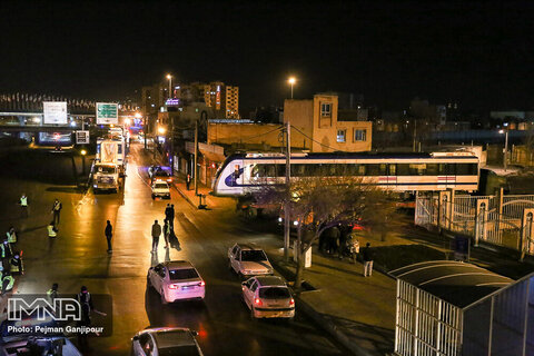 ورود نخستین رام قطار شهری به اصفهان