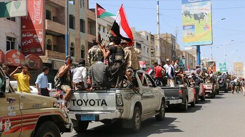 گروههای وابسته به عربستان و امارات در جنوب یمن درگیر شدند 