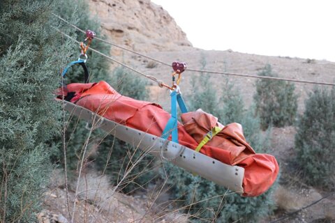کشف جسد در منطقه قلعه دژ کوه صفه + عکس