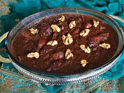 طرز تهیه خورشت فسنجان مجلسی با گوشت قلقلی + نکات کلیدی