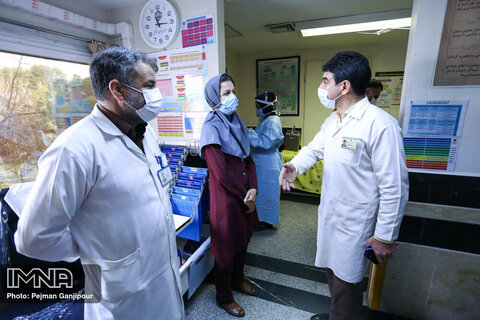 اولین واکسیناسیون کرونا در اصفهان