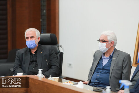 دیدار مدیرعامل شرکت مخابرات منطقه اصفهان با شهردار