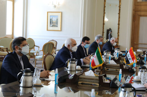 ظریف در دیدار با فواد حسین بر تعهد ایران به ثبات عراق تاکید کرد