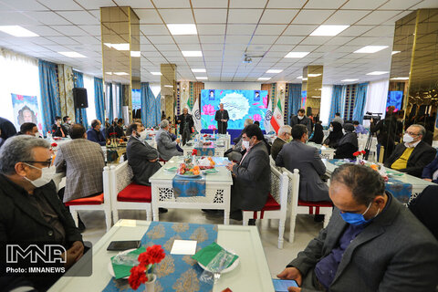 نشست فصلی شهردار اصفهان با مدیران شهری