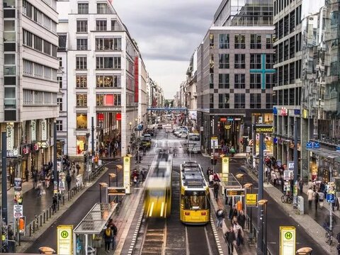 راهکار اتریش برای تشویق استفاده از حمل‌ونقل عمومی