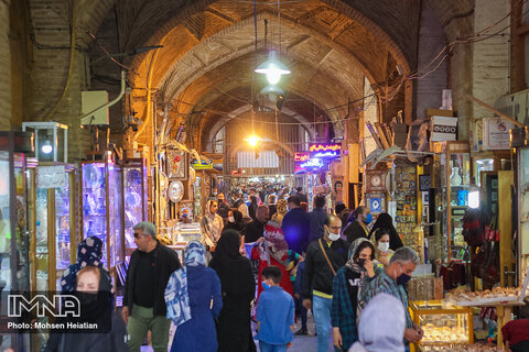  Isfahan hosting tourists
