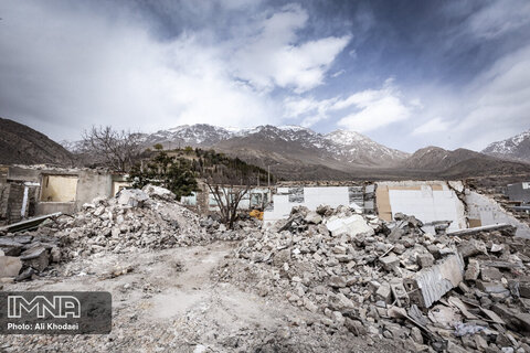 نیاز هزاران نفر از ساکنان مناطق زلزله‌زده افغانستان به موادغذایی و آب سالم