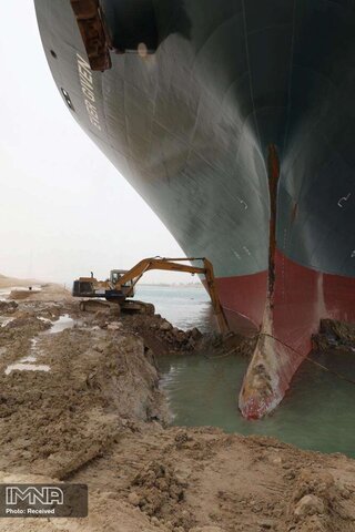عملیات آزادسازی کشتی کانتینربر Ever Given که در کانال سوئز به گل نشسته است