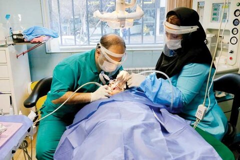 خدمات دندان‌پزشکی برای رانندگان تاکسی در بوشهر رایگان شد