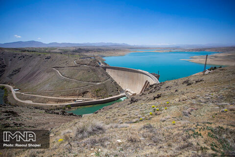حجم آب سد زاینده‌رود ۳۹۱ میلیون مترمکعب است