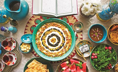 بهترین برنامه غذایی در ماه رمضان چیست؟
