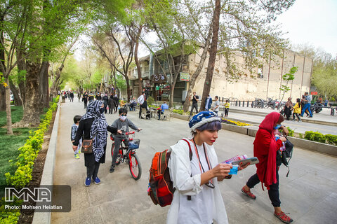 سفر سفیران کرونا به اصفهان