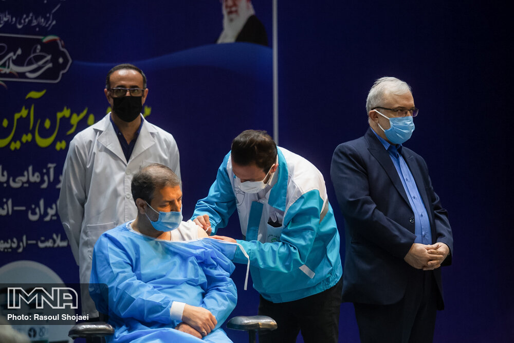 آغاز کارآزمایی بالینی واکسن مشترک ایران و کوبا در اصفهان