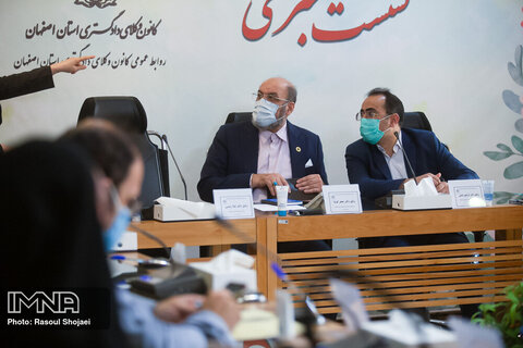 نشست مطبوعاتی کانون وکلای دادگستری استان اصفهان