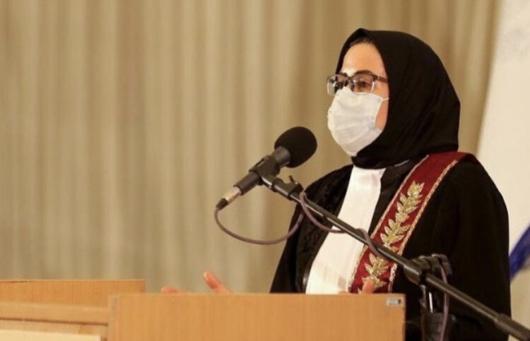 واکنش رئیس کانون وکلای دادگستری اصفهان به پذیرش کارآموز وکالت