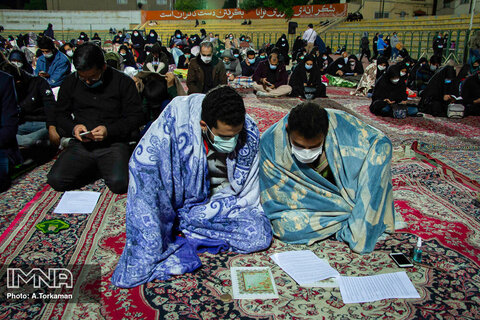 مراسم احیای شب بیست و یکم ماه رمضان در همدان