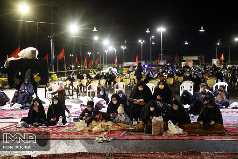 مراسم احیای شب بیست و سوم ماه رمضان در مشهد