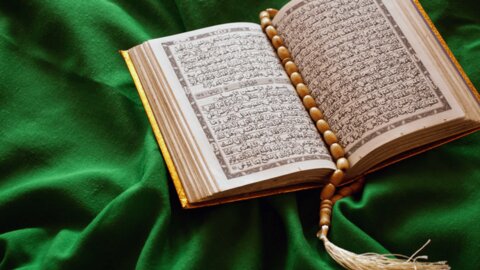 دعای دهه آخر رمضان + صوت، دانلود، متن و ترجمه دعای هر شب دهه پایانی ماه مبارک رمضان