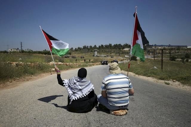 شکایت فلسطین از دورویی یائیر لاپید در قبال جامعه جهانی