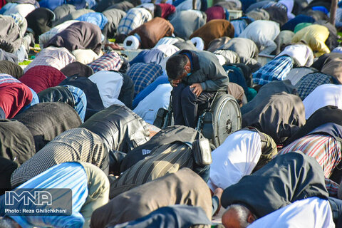 نماز عید سعید فطر در نجف آباد