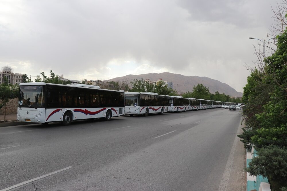 رونمایی از ۵۰ دستگاه اتوبوس جدید در شیراز