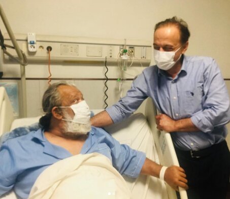 حسن پورشیرازی در بیمارستان​​ بستری شد + عکس