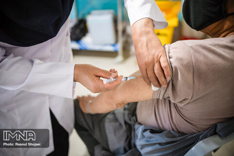 روند واکسیناسیون در استان هرمزگان متوقف نشده است/ سهمیه جدید نرسد کمبود داریم