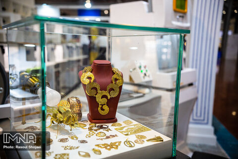 افتتاح نمایشگاه طلا، فلزات گرانبها و گوهر سنگ ها