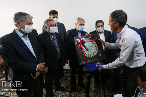 سفر رییس سازمان برنامه و بودجه کشور به اصفهان