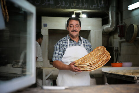 پرداخت مابه‌التفاوت قیمت تمام شده نان توسط دولت به نانوایی‌ها 