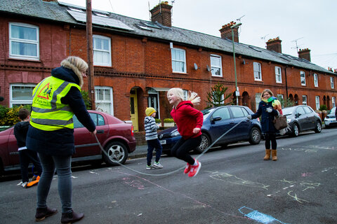 کودکان وینچستر برای بازی در خیابان آزادند