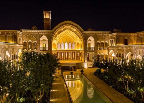 سرای عامری‌ها در میان برترین هتل‌های خاورمیانه