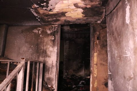 مهار آتش سوزی منزل مسکونی در خیابان مشکل گشا
