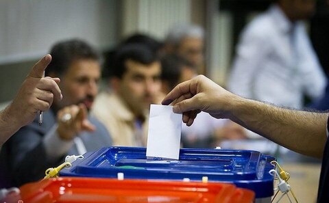 فیلم| شور انتخابات در شعب اخذ رای استان مرکزی