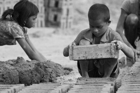 روز جهانی مبارزه با کار کودکان + تاریخچه و آمار