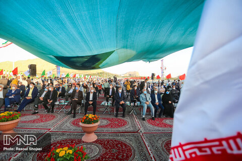 آغاز مراسم افتتاح ابرپروژه شهید سلیمانی