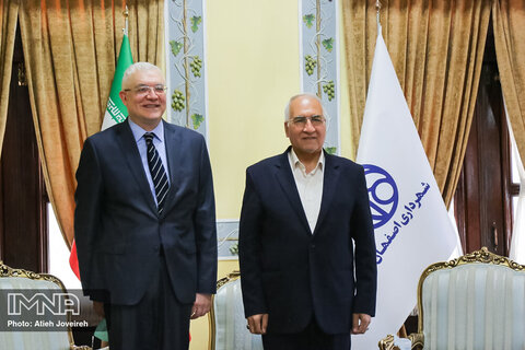 دیدار شهردار اصفهان با سرکنسول روسیه