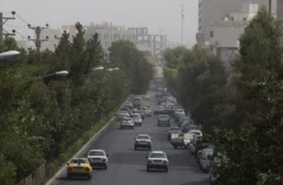پیش‌بینی ادامه شرایط باد و گرد و خاک تا جمعه در اصفهان
