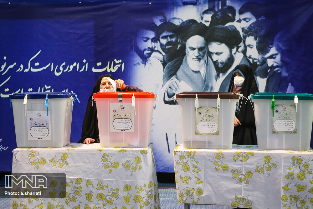 مشارکت مردم استان کرمان در انتخابات بیش از ۶۰ درصد است/ آمار تجمیعی از شمارش آراء نداریم
